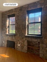 247 W 10th St in New York, NY - Building Photo - Building Photo