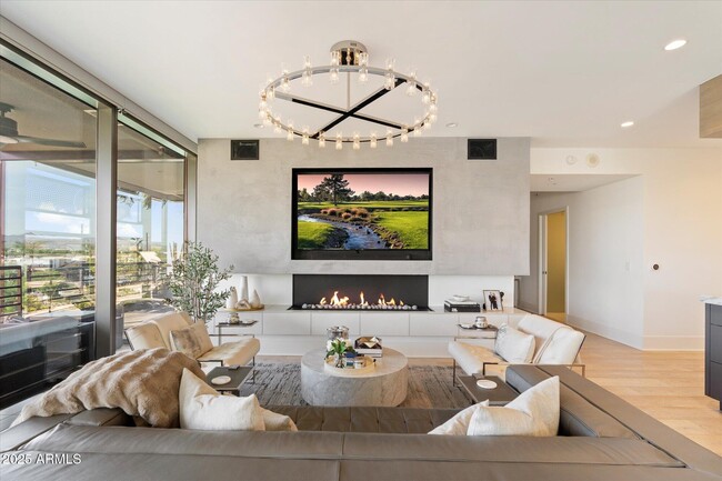 7180 E Kierland Blvd in Scottsdale, AZ - Building Photo - Building Photo