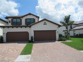 12032 Hawthorn Lake Dr in Ft. Myers, FL - Building Photo