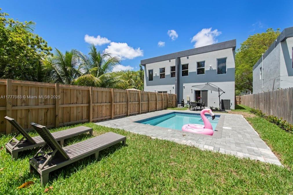 5127 NW 5th Ave in Miami, FL - Building Photo