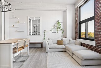 320 W 2nd St in Boston, MA - Foto de edificio - Building Photo