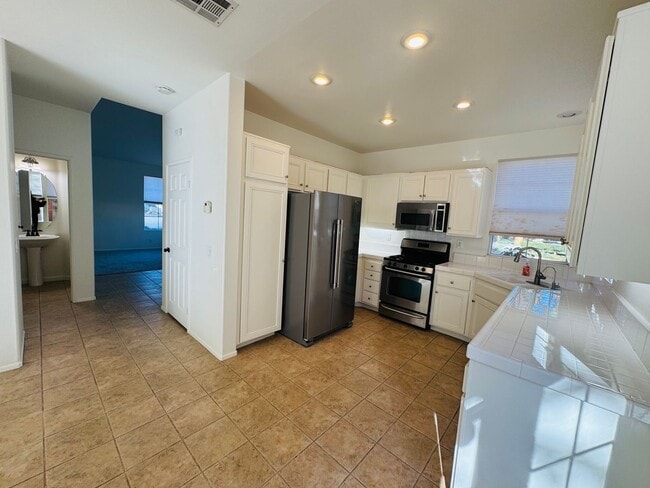 2503 Villamonte Ct in Camarillo, CA - Building Photo - Building Photo