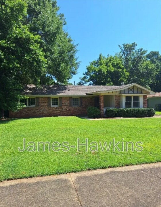 5751 Oakwild Dr in Montgomery, AL - Building Photo