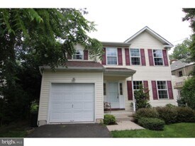 209 Lancaster Ave in Hatboro, PA - Building Photo