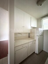 2002 Thurman Ave. in Los Angeles, CA - Building Photo - Building Photo