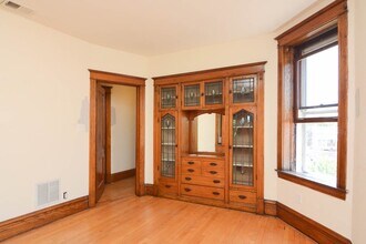2225 W Walton St, Unit A01K in Chicago, IL - Building Photo - Building Photo