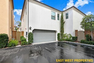 117 Soaring Eagle in Irvine, CA - Building Photo