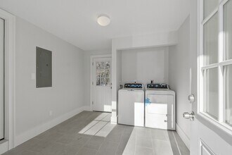 42 True Rd-Unit -2 in Salisbury, MA - Foto de edificio - Building Photo