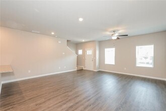 331 Bascomb Crst in Acworth, GA - Building Photo - Building Photo