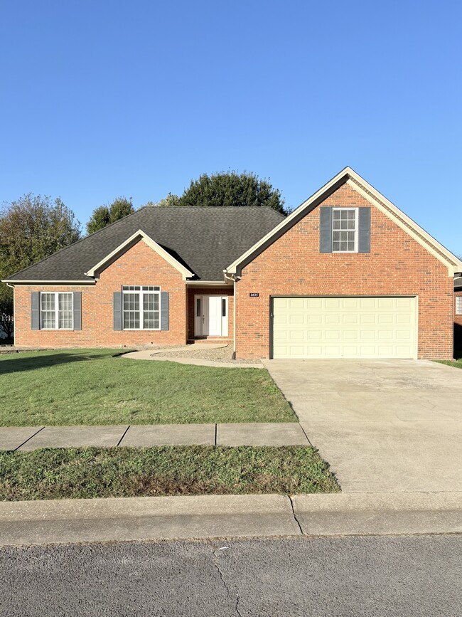 property at 2635 Danhaven Dr