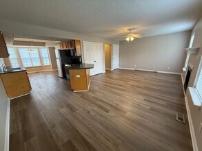 12806 Lost Hill Walk in Louisville, KY - Building Photo - Building Photo