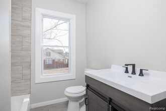 11171 Charlemagne Ave in Detroit, MI - Building Photo - Building Photo