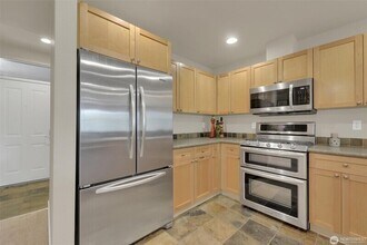1000 Cabin Creek Ln SW in Issaquah, WA - Building Photo - Building Photo