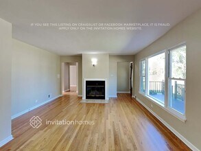 5 E Adams St in Villa Park, IL - Building Photo - Building Photo