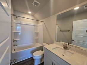 2900 Kempthorne Rd in Cary, NC - Building Photo - Building Photo