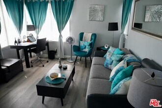 7301 5th Ave in Los Angeles, CA - Building Photo - Building Photo