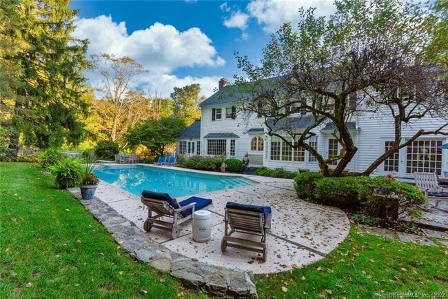 25 Deacons Ln in Wilton, CT - Building Photo - Building Photo