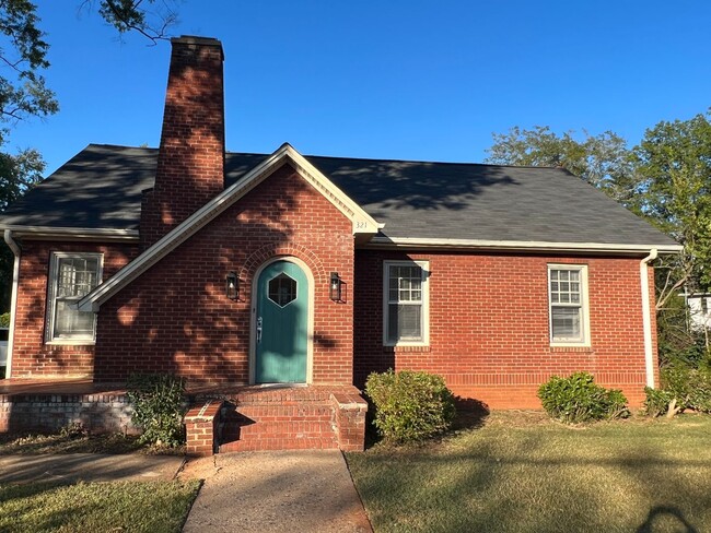 property at 321 E Montgomery St