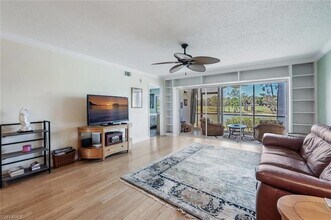 4564 Andover Way in Naples, FL - Building Photo - Building Photo