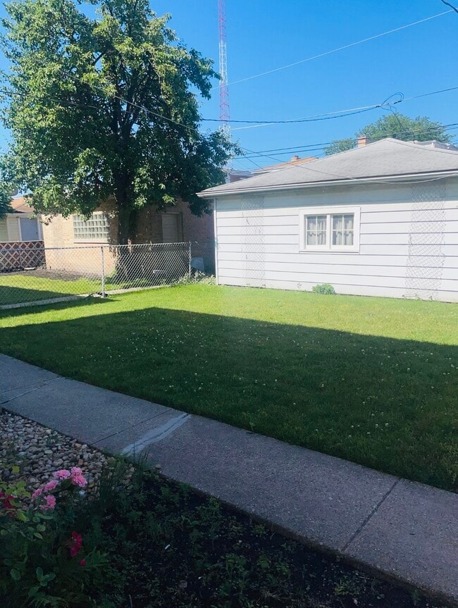 5530 N Major Ave, Unit 2 in Chicago, IL - Building Photo - Building Photo