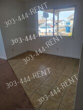 7710-7720 Idlewild St in Commerce City, CO - Building Photo - Building Photo