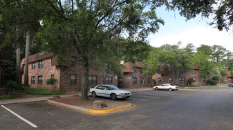 Harold House Apartments