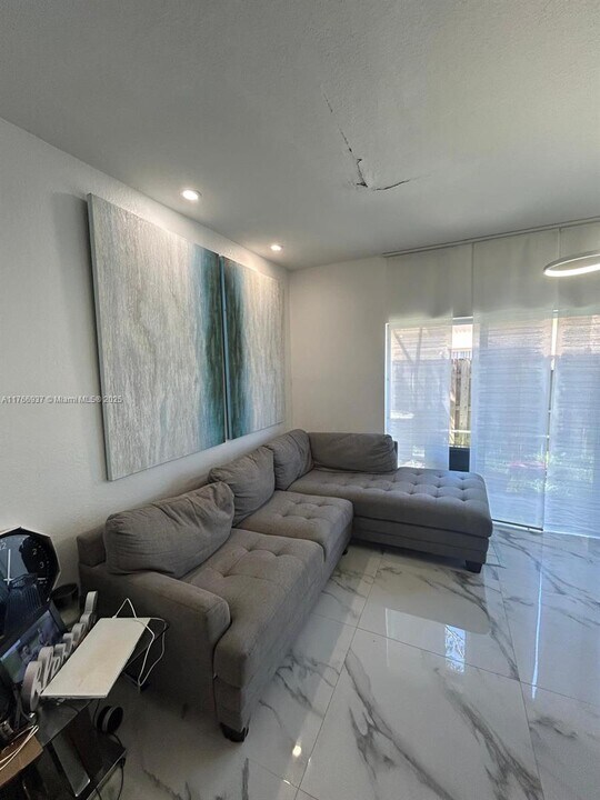 3350 NE 13th Cir Dr in Homestead, FL - Building Photo