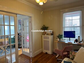 66 Craigie St, Unit 3T in Somerville, MA - Building Photo - Building Photo