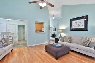 195 Hunterian Pl in Newnan, GA - Building Photo - Building Photo