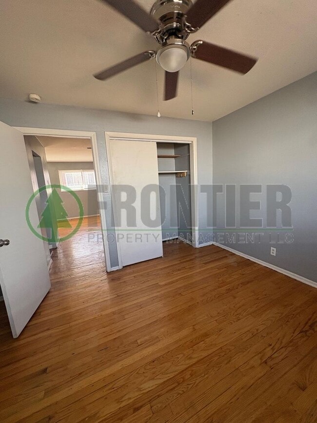 325 Eichelberger St in St. Louis, MO - Building Photo - Building Photo