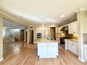 52 Honeyrose in Irvine, CA - Building Photo - Building Photo