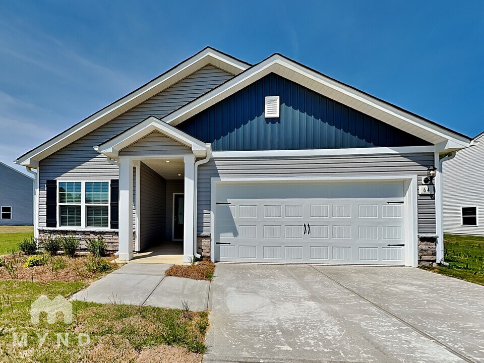 64 New Villas St in Angier, NC - Building Photo