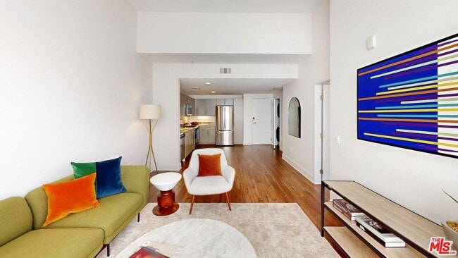 12760 Millennium Dr in Los Angeles, CA - Building Photo - Building Photo