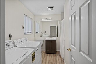 7 River Rd in Norwalk, CT - Building Photo - Building Photo