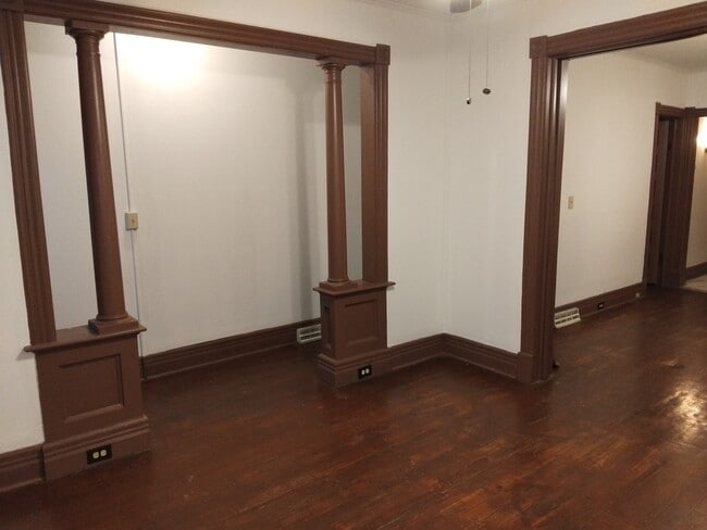 593 3rd St, Unit 593 3rd st 1st floor