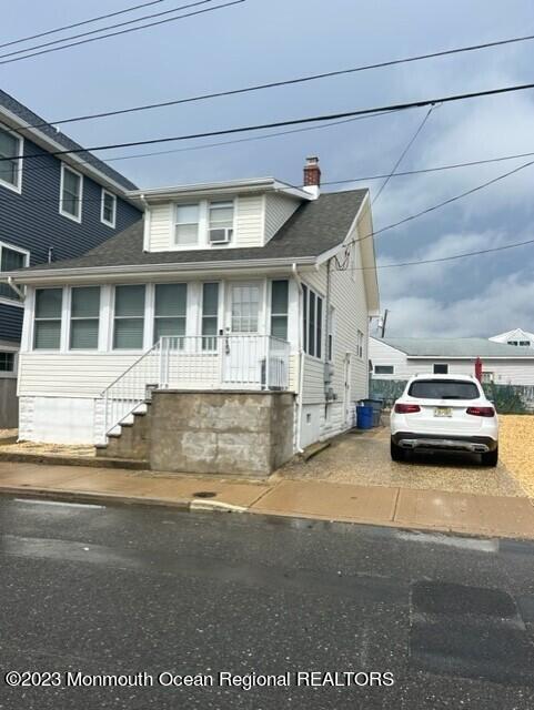 15 Via Ripa Wy in Sea Bright, NJ - Building Photo