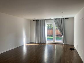 974 Lundy Ln in Los Altos, CA - Building Photo - Building Photo