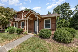 508 Rock Cliff Ct in Winston-Salem, NC - Building Photo - Building Photo