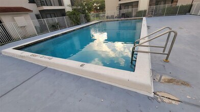 3036 Coral Ridge Dr in Coral Springs, FL - Building Photo - Building Photo
