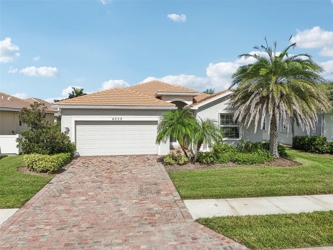 property at 4939 Grand Cypress Blvd