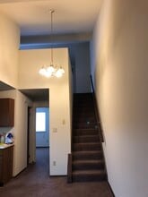 Ellet Complex in Akron, OH - Foto de edificio - Building Photo
