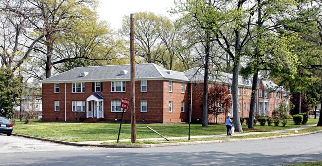 McGuire Park Apartments in Richmond, VA - Building Photo - Building Photo