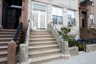565 Henry St in Brooklyn, NY - Foto de edificio - Building Photo