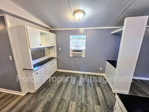 12 Anne Cir in Bellview, FL - Building Photo - Building Photo