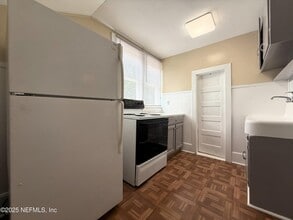 2245 Myra St in Jacksonville, FL - Building Photo - Building Photo