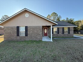 862 Lyndsi Ln in Hinesville, GA - Building Photo