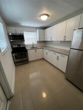 2971 SW 38th Ave in Miami, FL - Building Photo - Building Photo