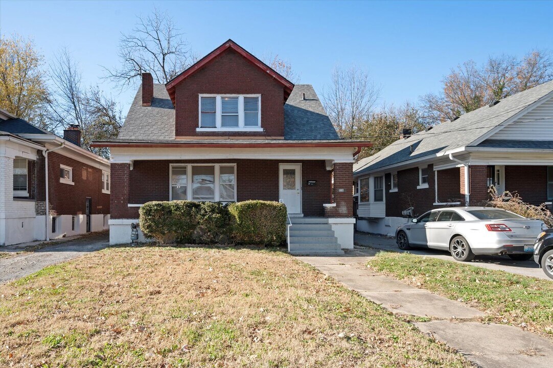 116 N 44th St in Louisville, KY - Building Photo