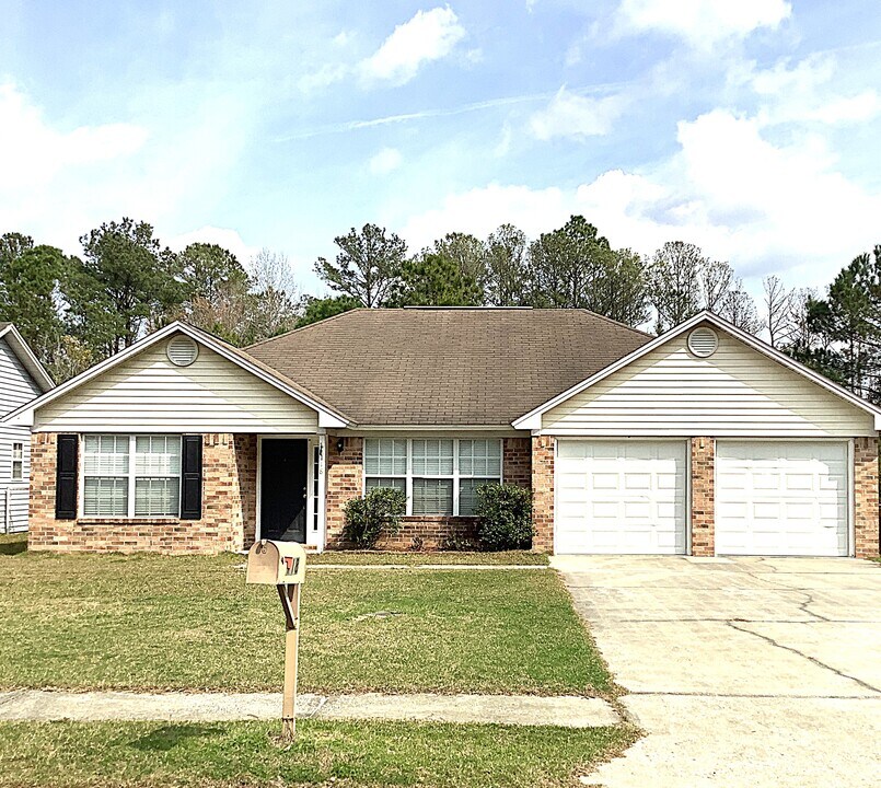 118 Blue Gill Ln in Pooler, GA - Building Photo