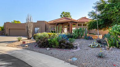 4902 N Overlook Ln in Litchfield Park, AZ - Foto de edificio - Building Photo